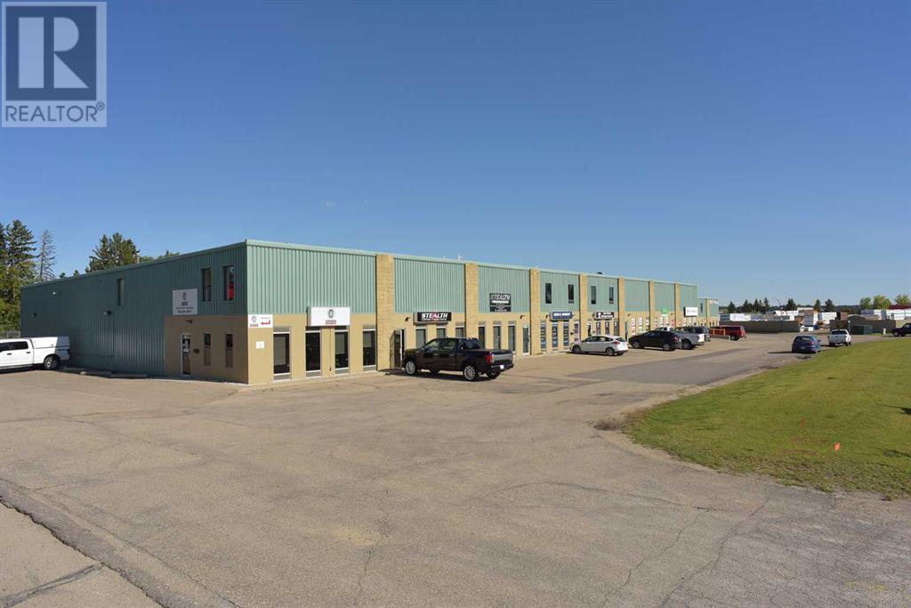 8, 7957 49 Avenue Property Photo 1
