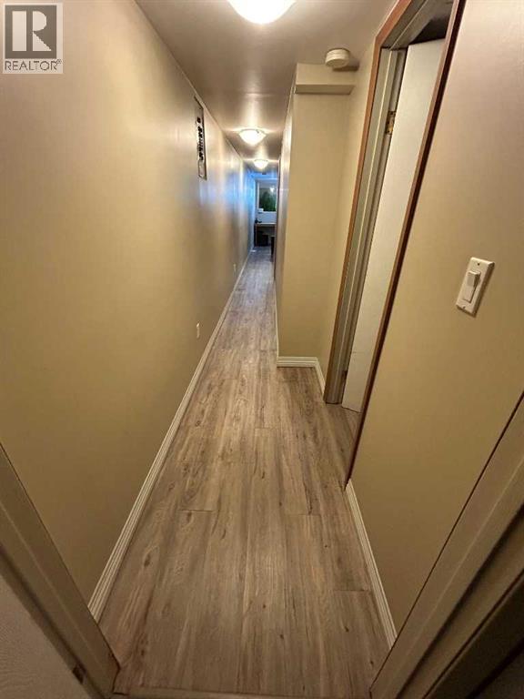 4942 43 Street Property Photo 20