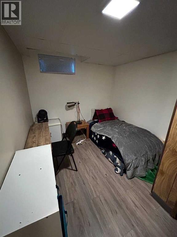 4942 43 Street Property Photo 25