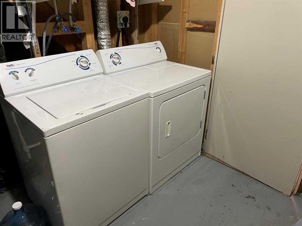 4942 43 Street Property Photo 26