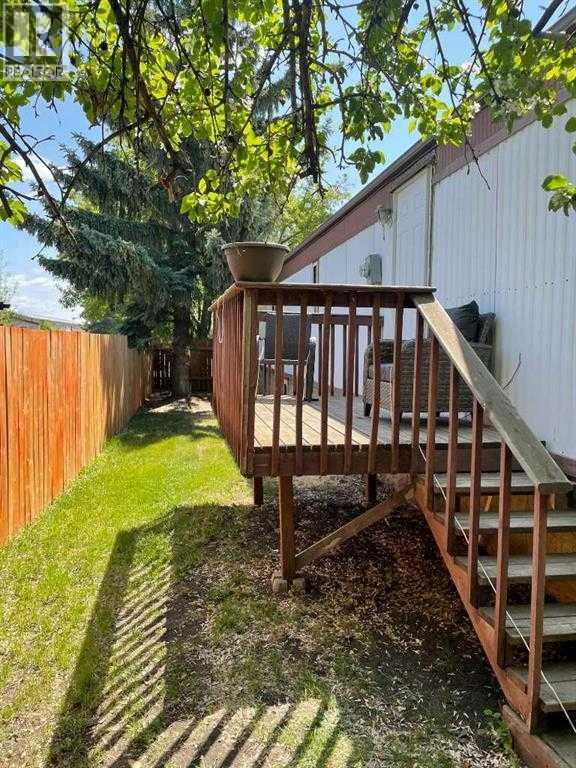 4942 43 Street Property Photo 31