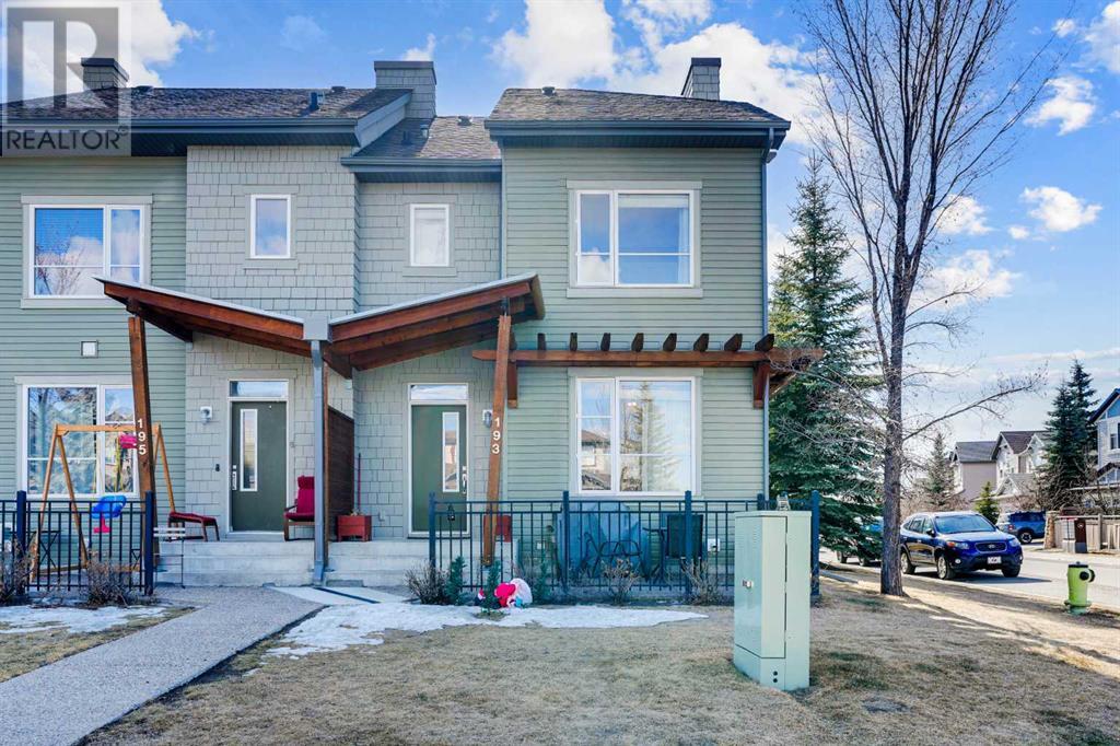 193 Chapalina Square Se Property Photo