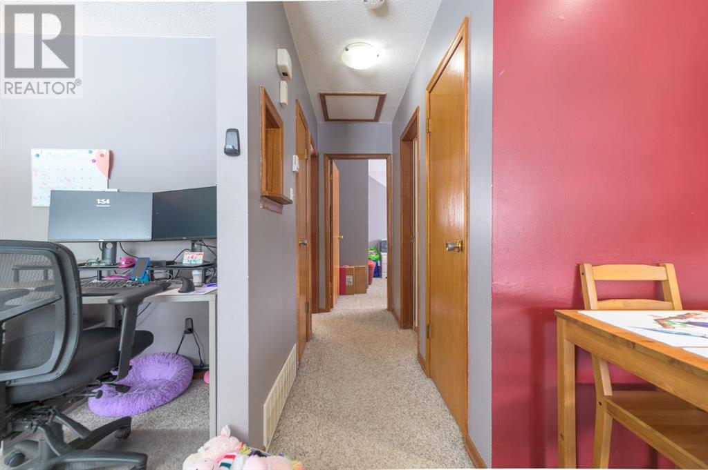 4808 55 Street Property Photo 18