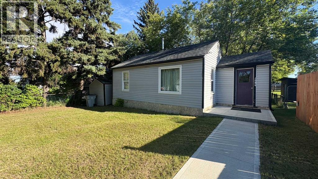 1206 6 Avenue Property Photo 2