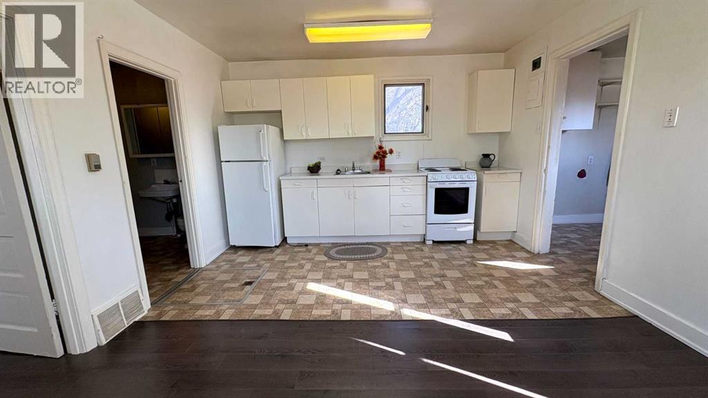 1206 6 Avenue Property Photo 8