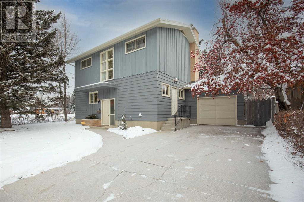 27 SELKIRK Boulevard Property Photo 1
