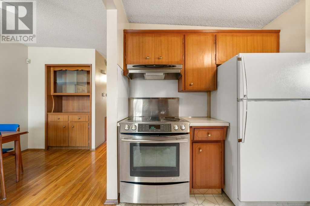 118 & 120 30 Avenue Nw Property Photo 12