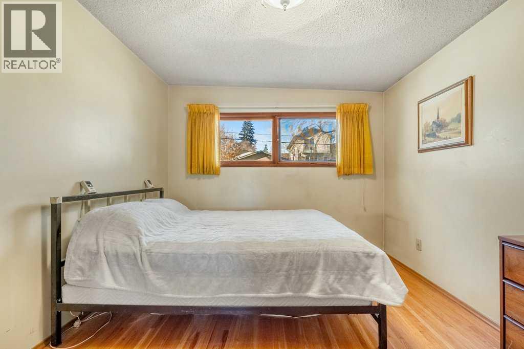 118 & 120 30 Avenue Nw Property Photo 16