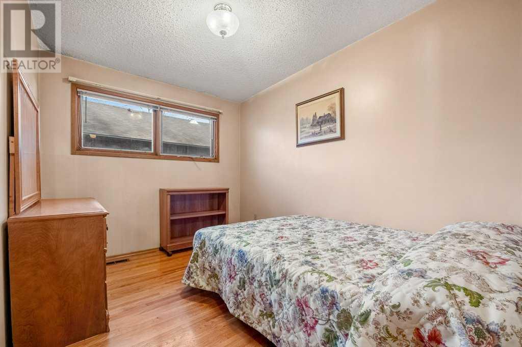 118 & 120 30 Avenue Nw Property Photo 20