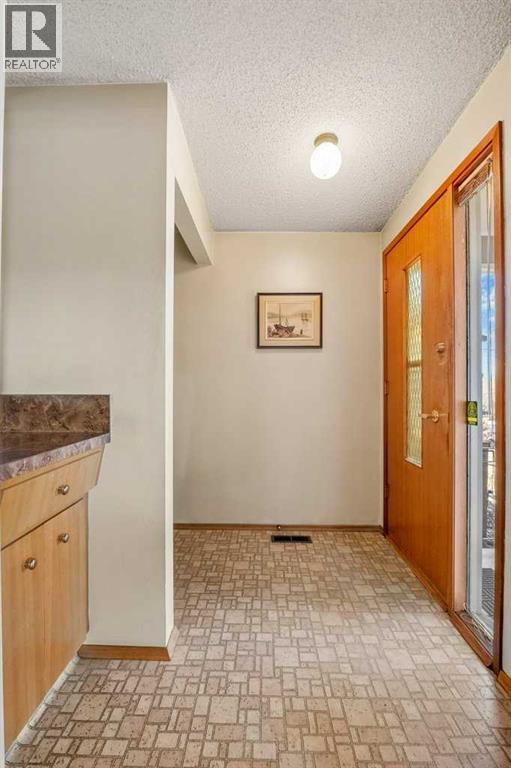 118 & 120 30 Avenue Nw Property Photo 25