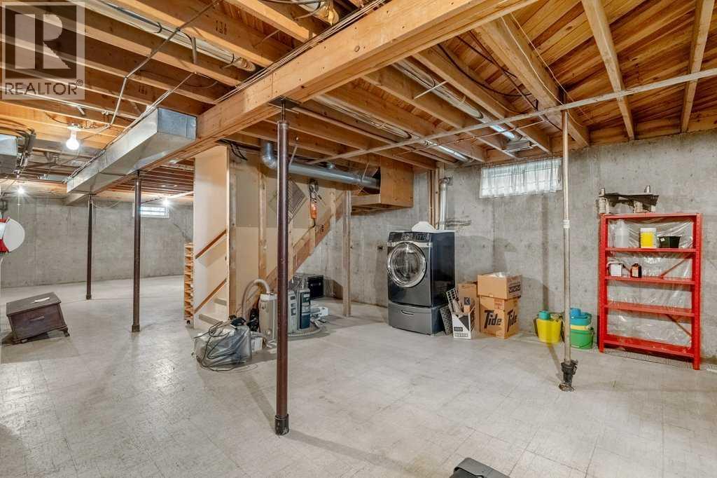 118 & 120 30 Avenue Nw Property Photo 32