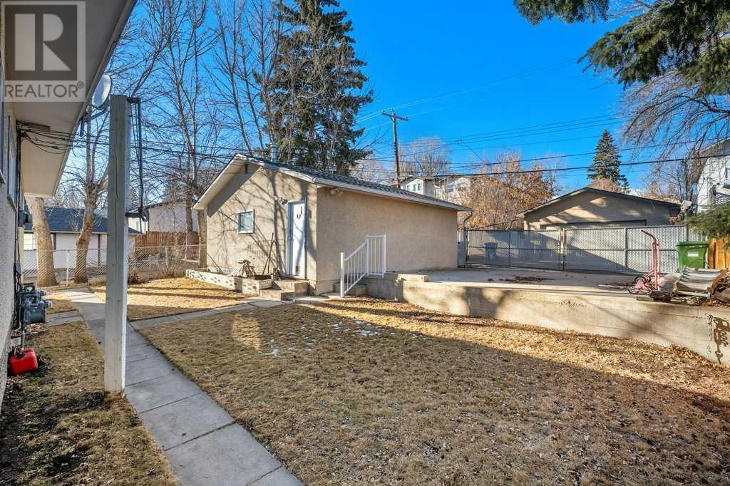 118 & 120 30 Avenue Nw Property Photo 35