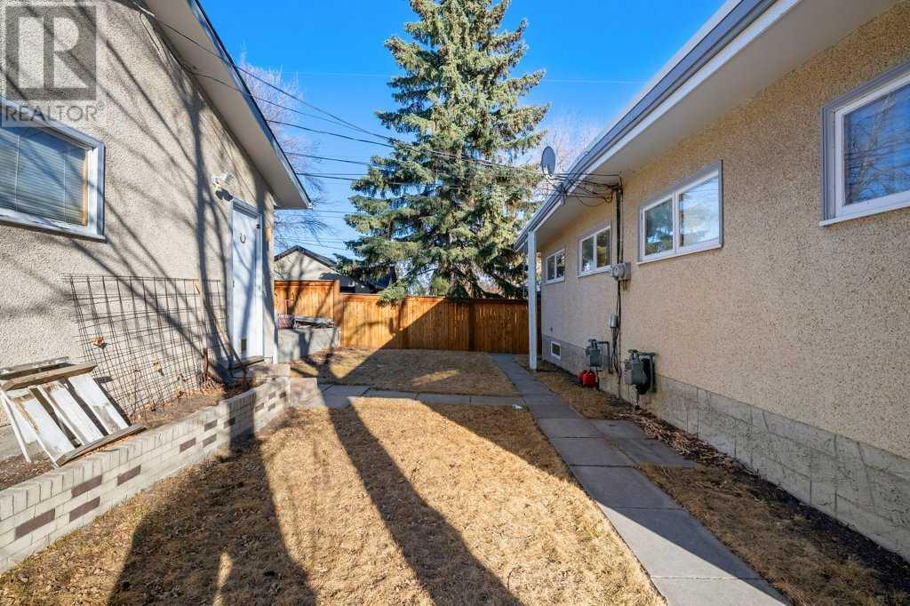 118 & 120 30 Avenue Nw Property Photo 37
