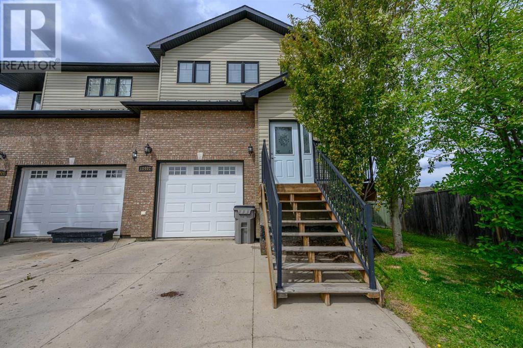 11402 82 Avenue Property Photo