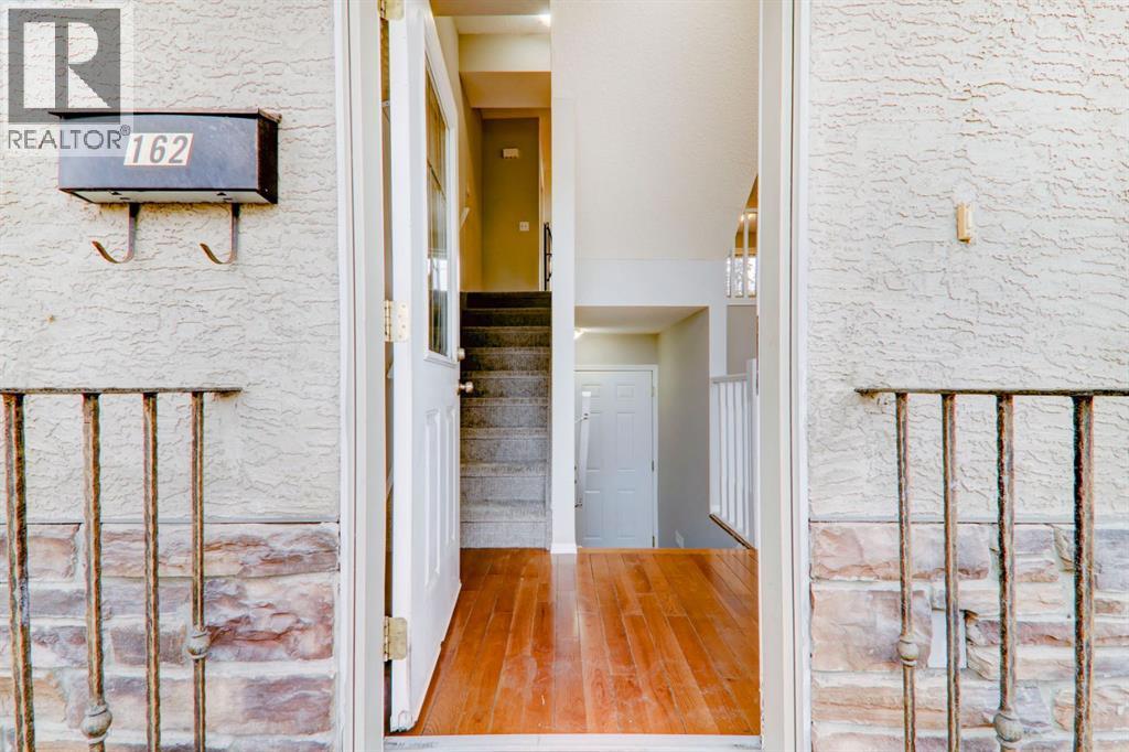 162 153 Avenue Se Property Photo 3