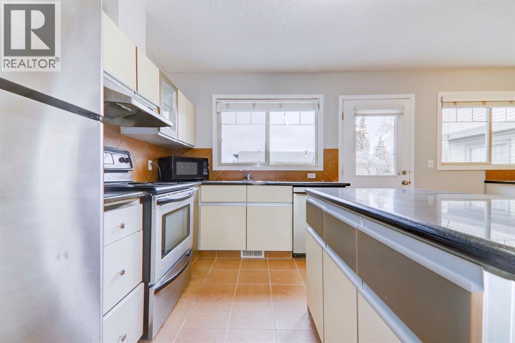 162 153 Avenue Se Property Photo 11