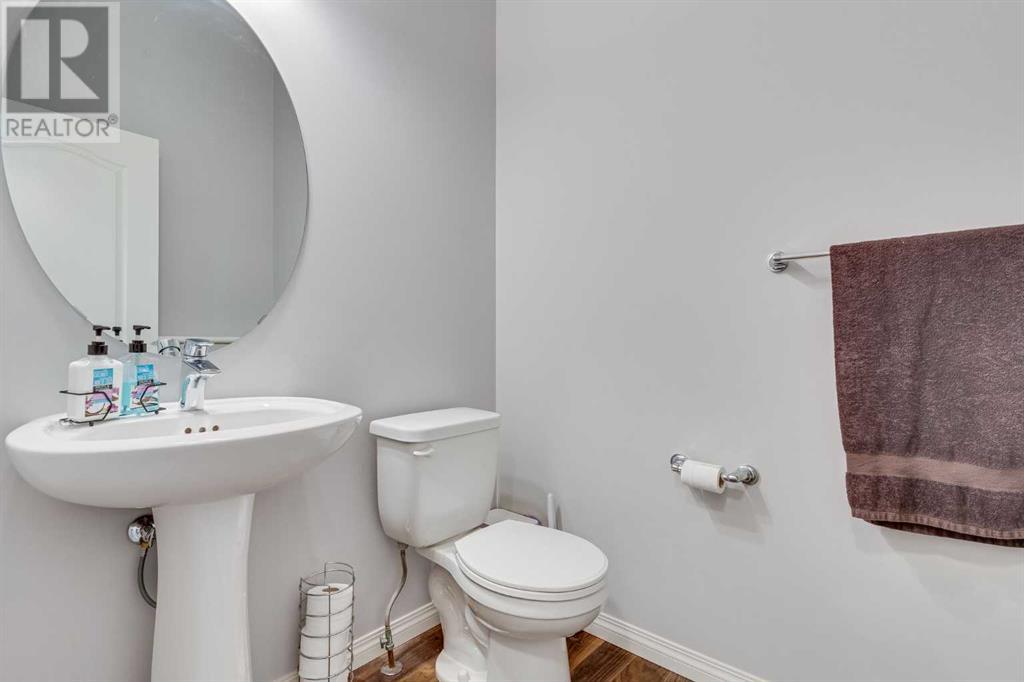 129 Red Embers Crescent Ne Property Photo 15