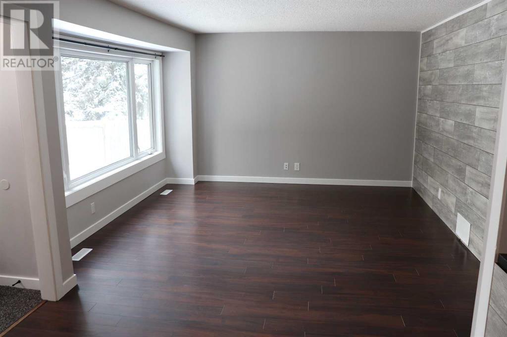 427 70 Street Property Photo 10
