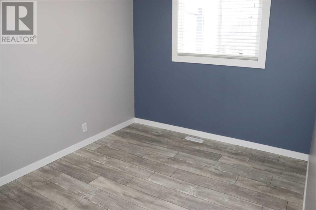 427 70 Street Property Photo 13