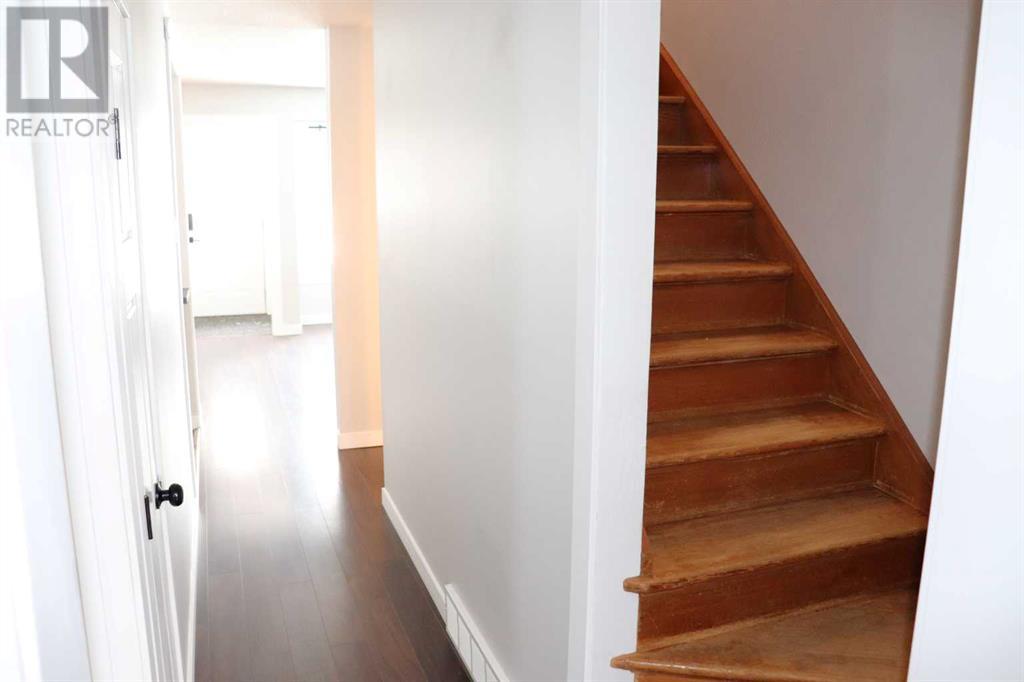 427 70 Street Property Photo 20