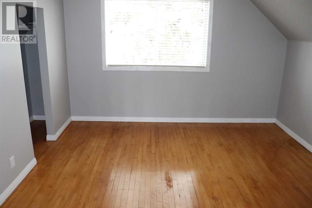 427 70 Street Property Photo 21