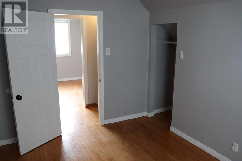 427 70 Street Property Photo 22