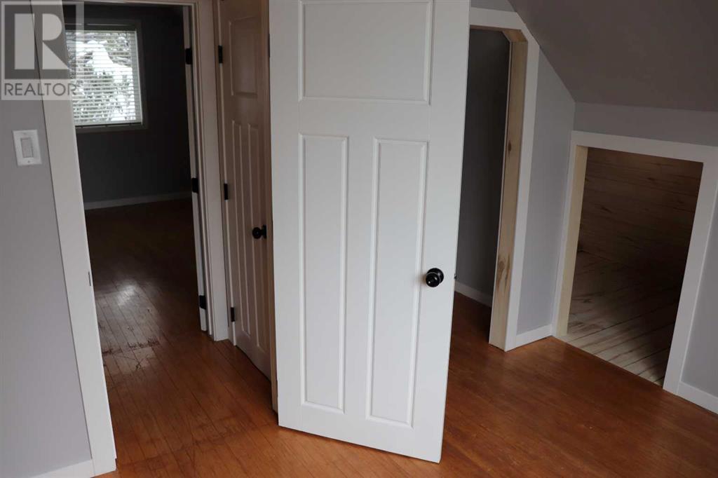 427 70 Street Property Photo 25