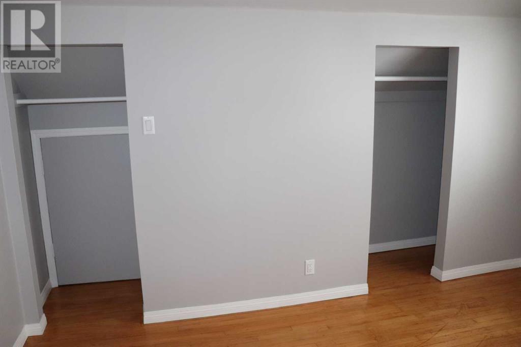 427 70 Street Property Photo 27