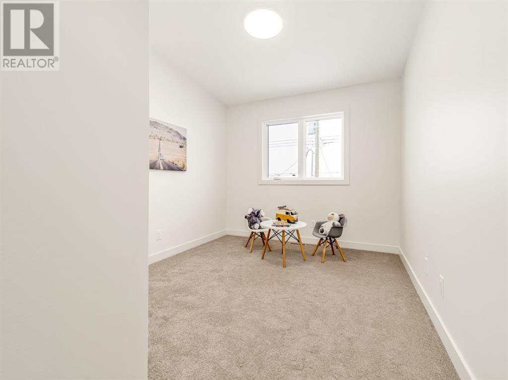 343 9 St Property Photo 13