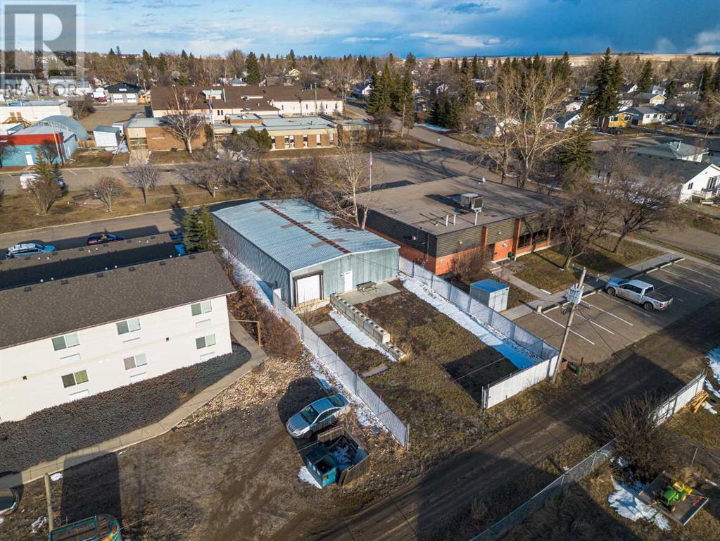 125 2 Avenue Se Property Photo 5
