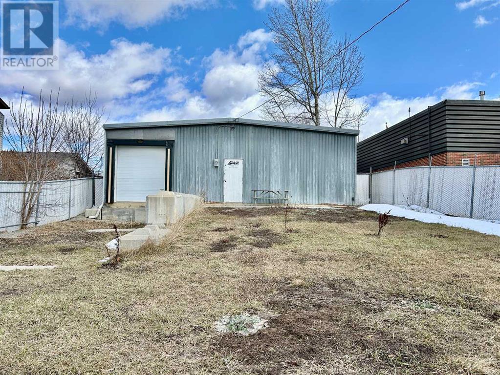 125 2 Avenue Se Property Photo 9