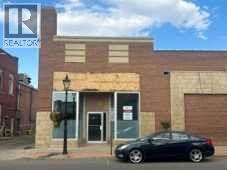 223 6 Avenue Se Property Photo 1