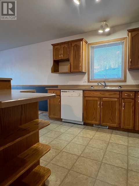 7a & 7b Pembina Road Property Photo 28