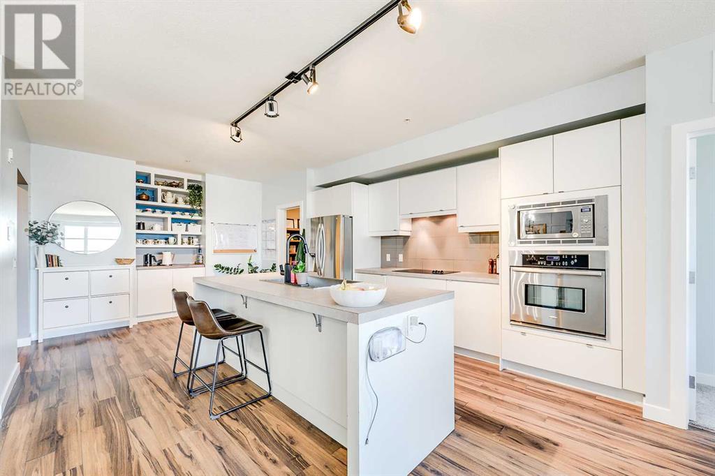 5315, 2660 22 Street Property Photo 3