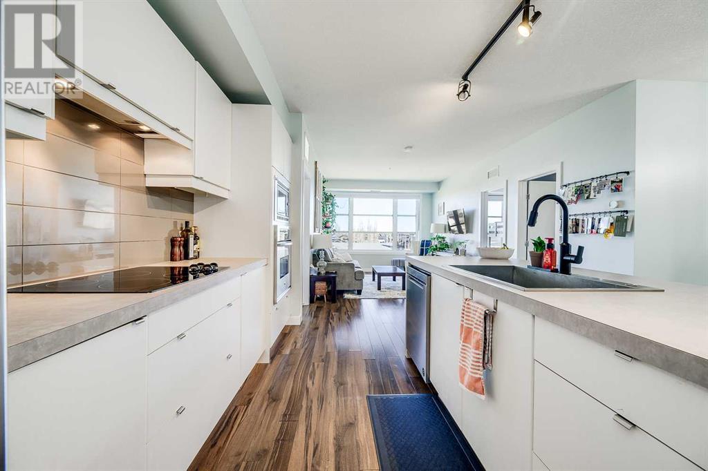 5315, 2660 22 Street Property Photo 11