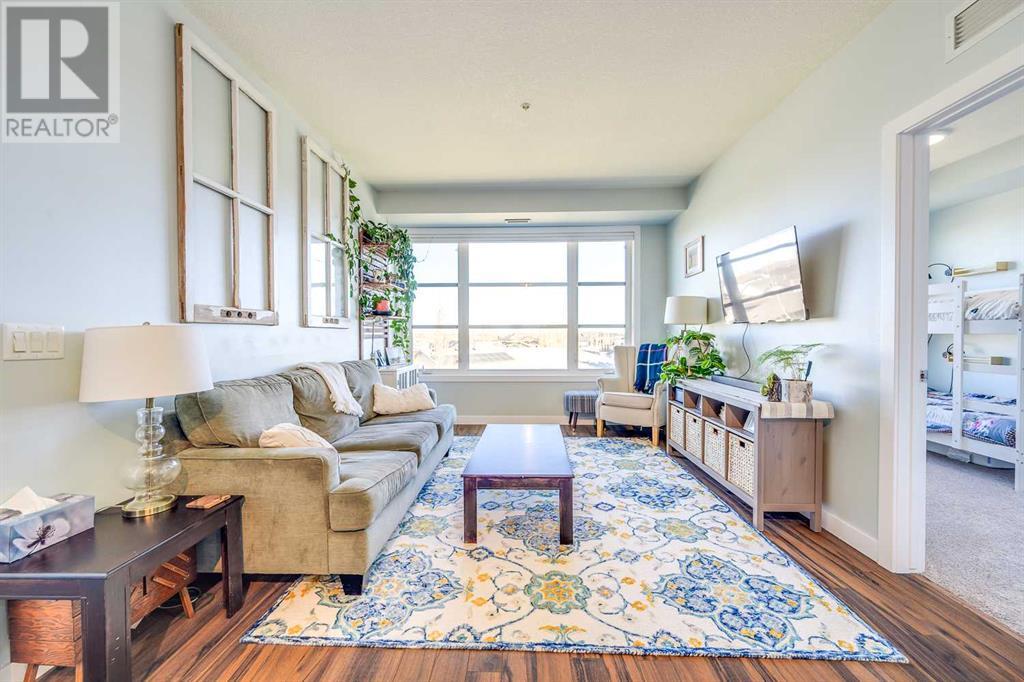 5315, 2660 22 Street Property Photo 14