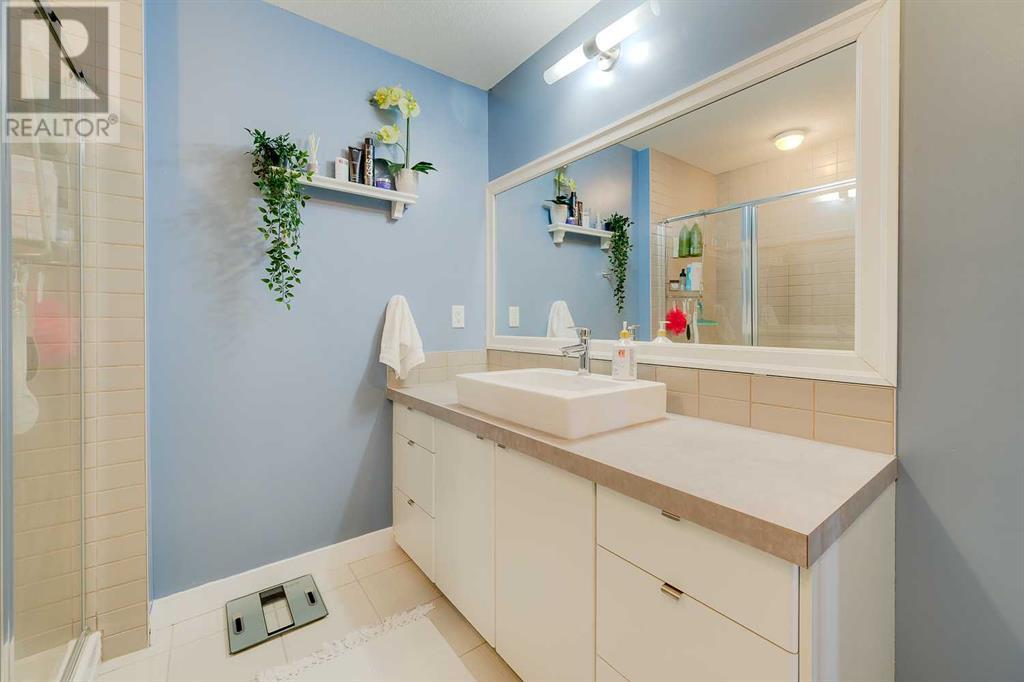 5315, 2660 22 Street Property Photo 21