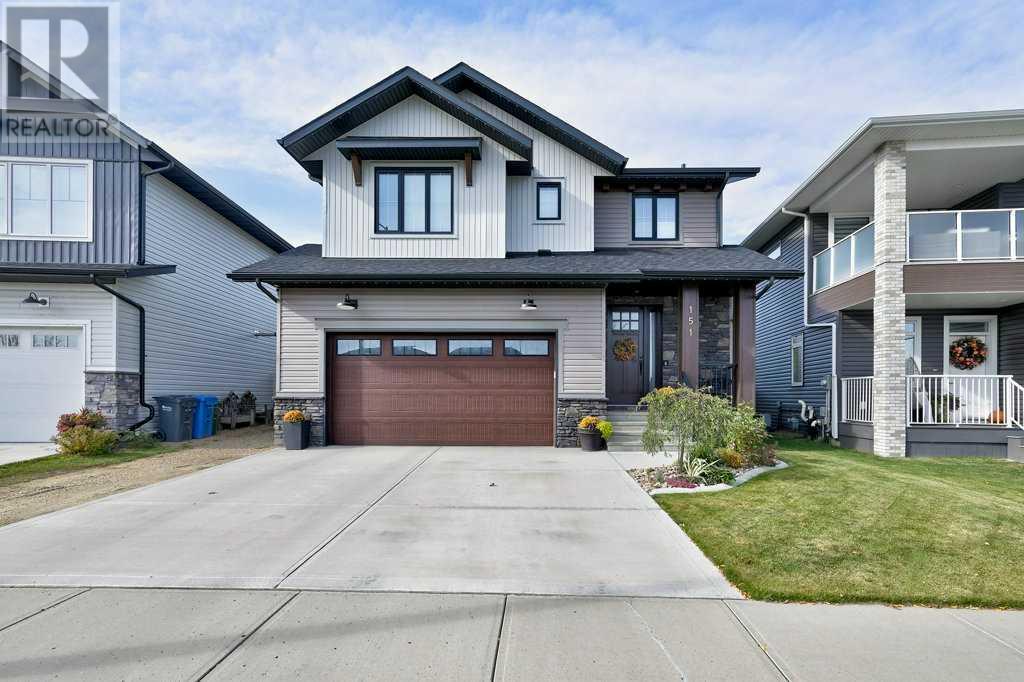 151 Ellington Crescent Property Photo 1