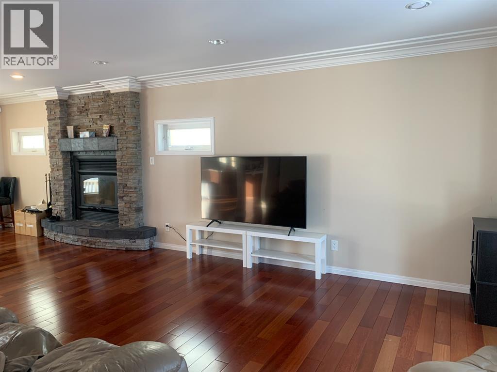 10407 Churchill Drive Property Photo 11