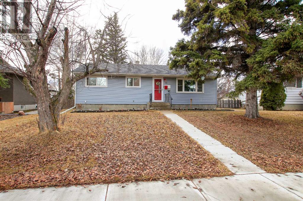 3883 Eastwood Crescent Property Photo