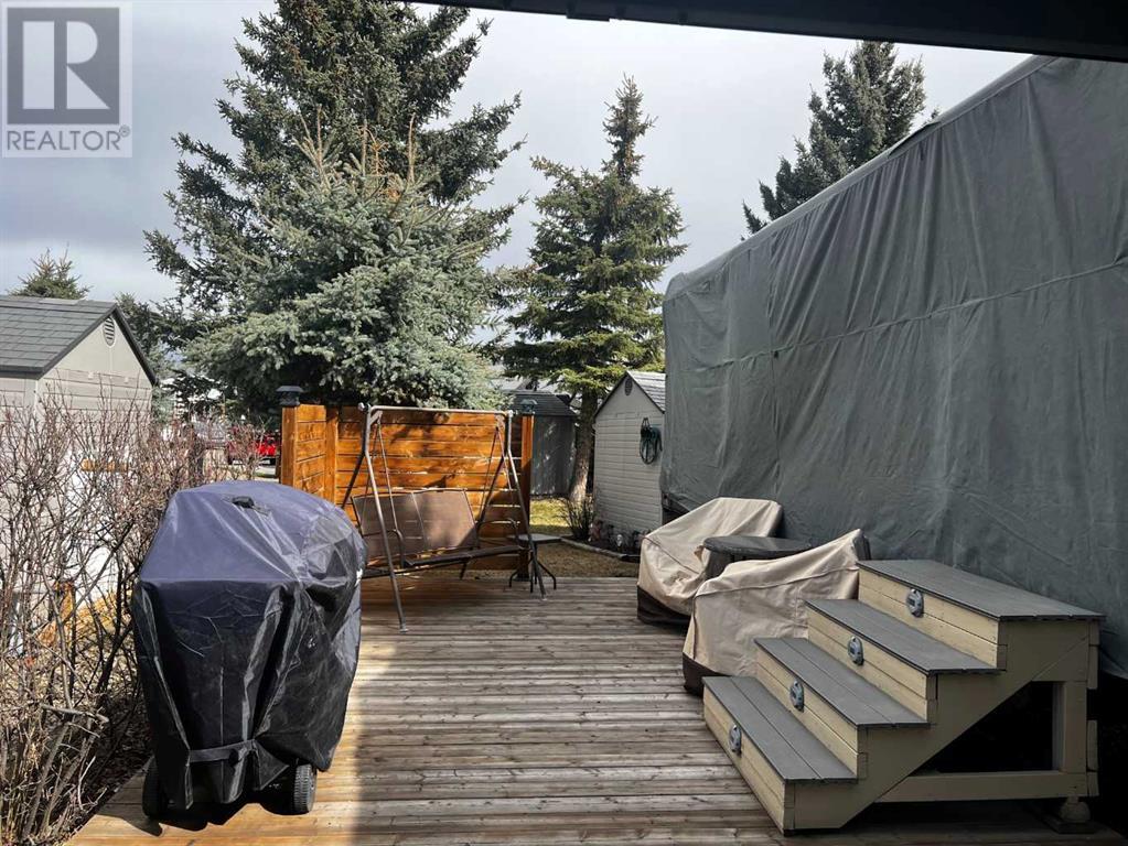 114, 370165 79 Street E Property Photo 2