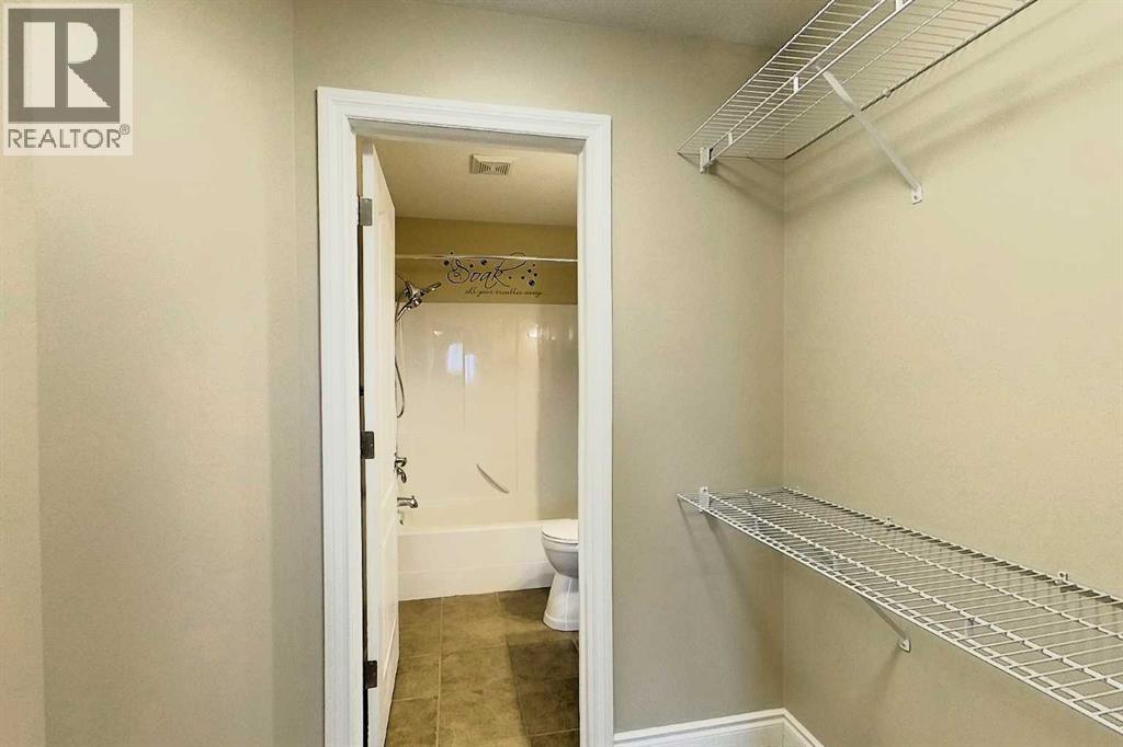 5037 7 Avenue Property Photo 8