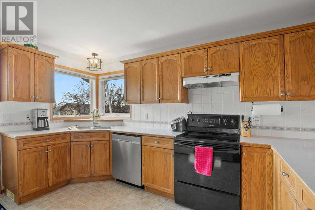 25 Lamont Close Property Photo 19