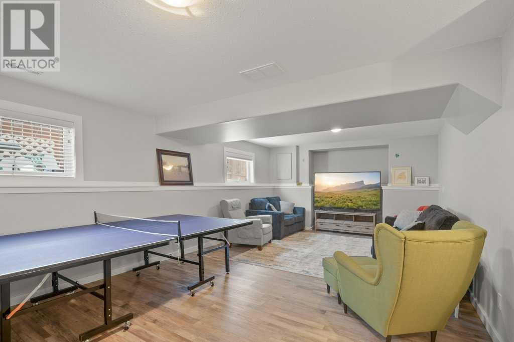 25 Lamont Close Property Photo 28