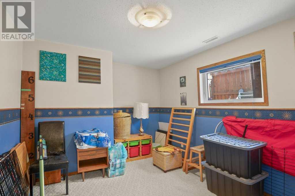 25 Lamont Close Property Photo 32
