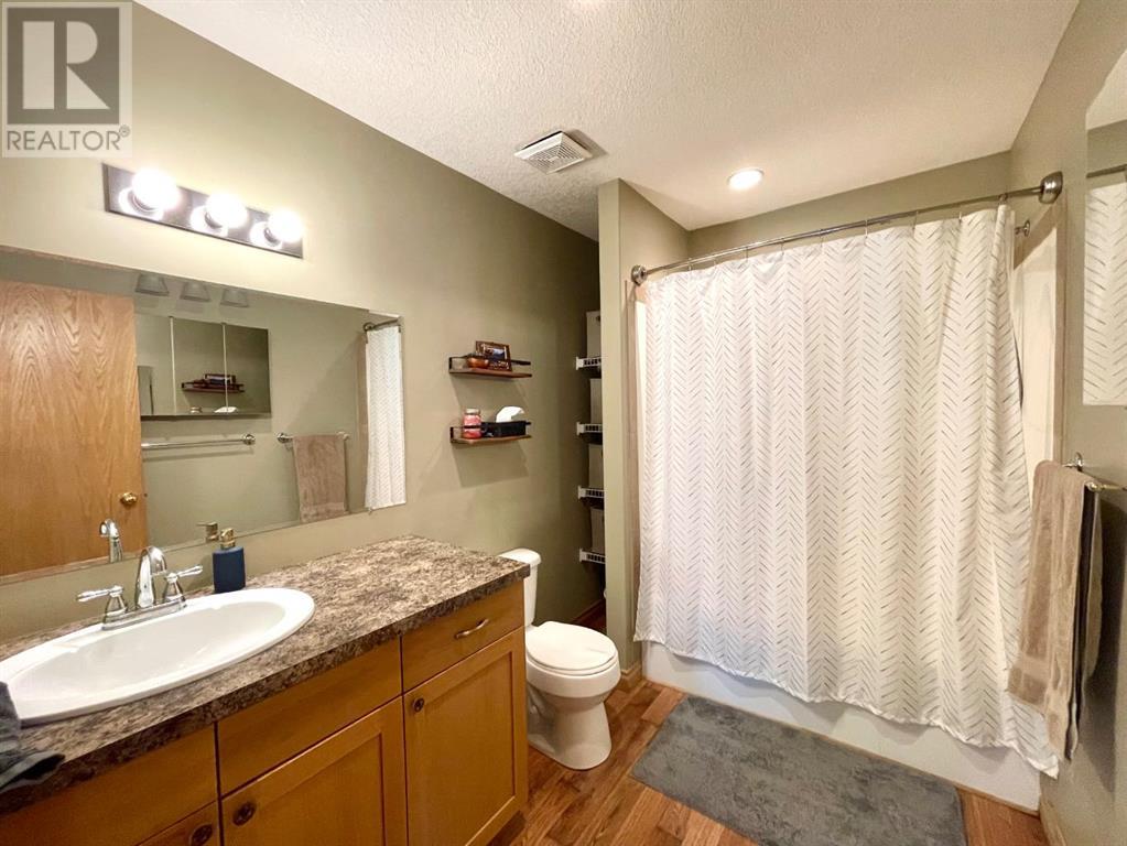 326 3 Street S Property Photo 29