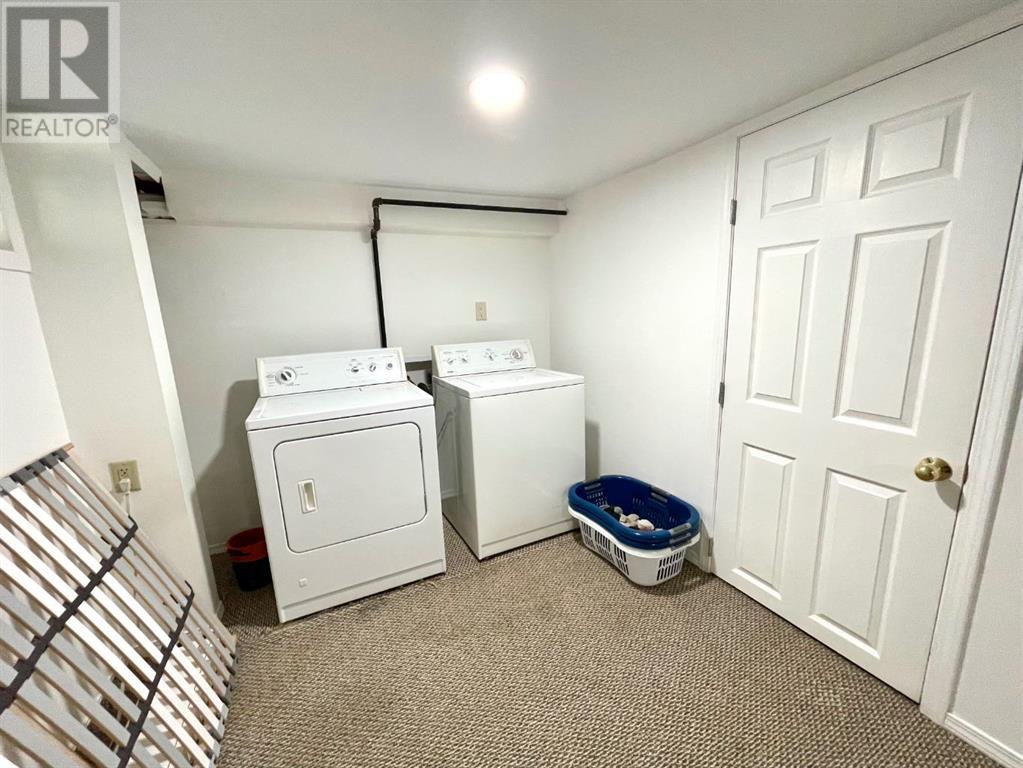 326 3 Street S Property Photo 38