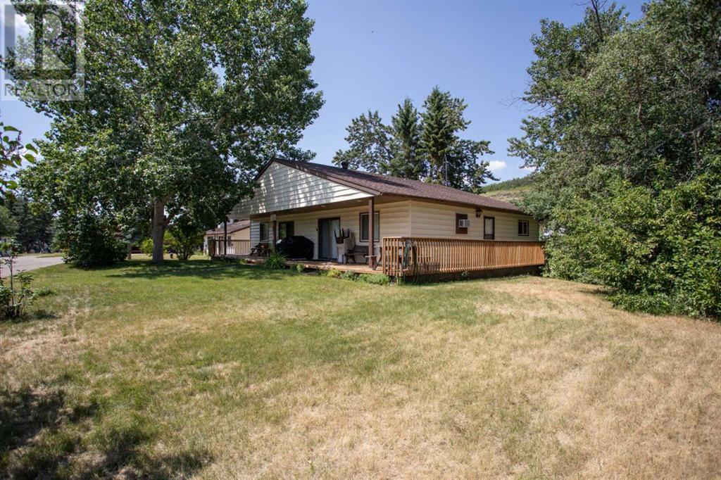 1 Sands Crescent Property Photo 1
