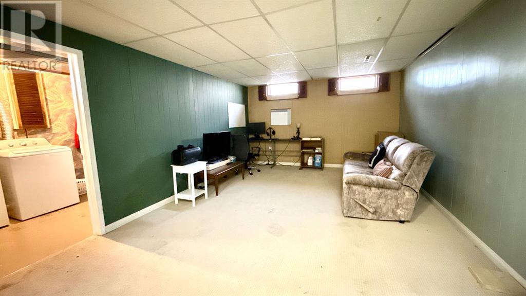 2140 Palm Road S Property Photo 15