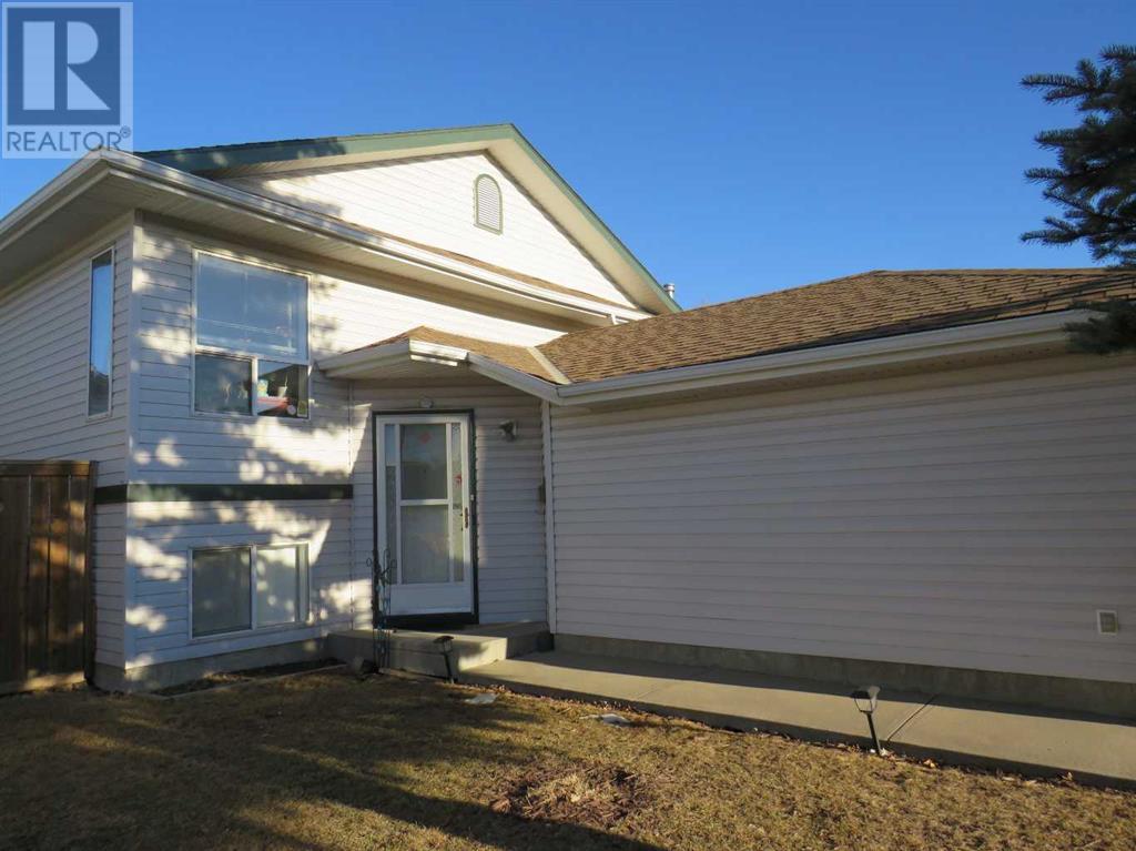 263 Applewood Drive Se Property Photo 1